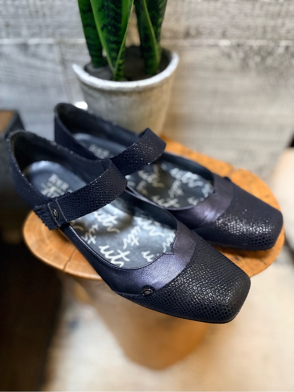 Un Tour en Ville/UTV | Dressy Mary Jane Square-Toe Comfort Shoes - Women's EU 41